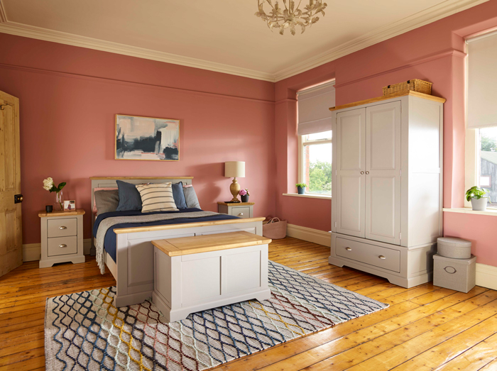 St Ives bedroom range, rug and terracotta walls