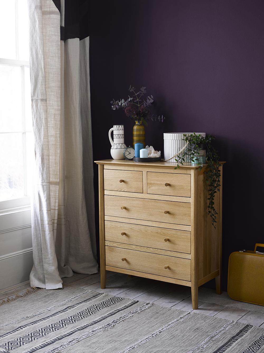 Scandinavian style chest of drawers