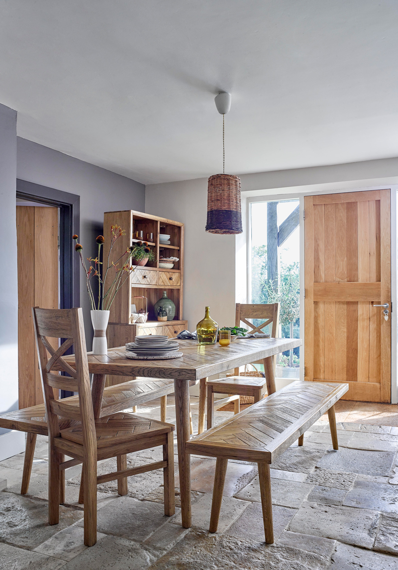 Retro parquet dining set in open plan kitchen