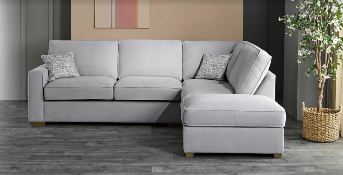 What colours to pair with your sofa | The Oak Furnitureland Blog